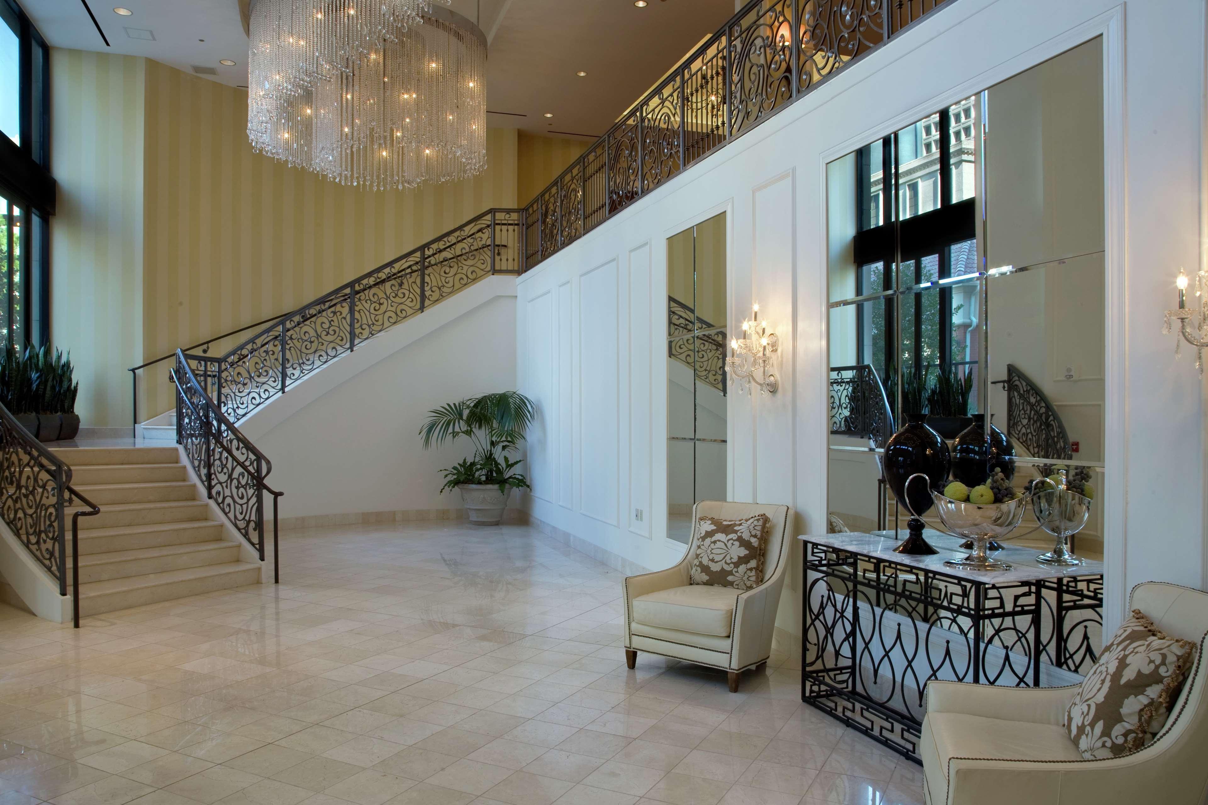 Hotel The Skirvin Hilton 4*